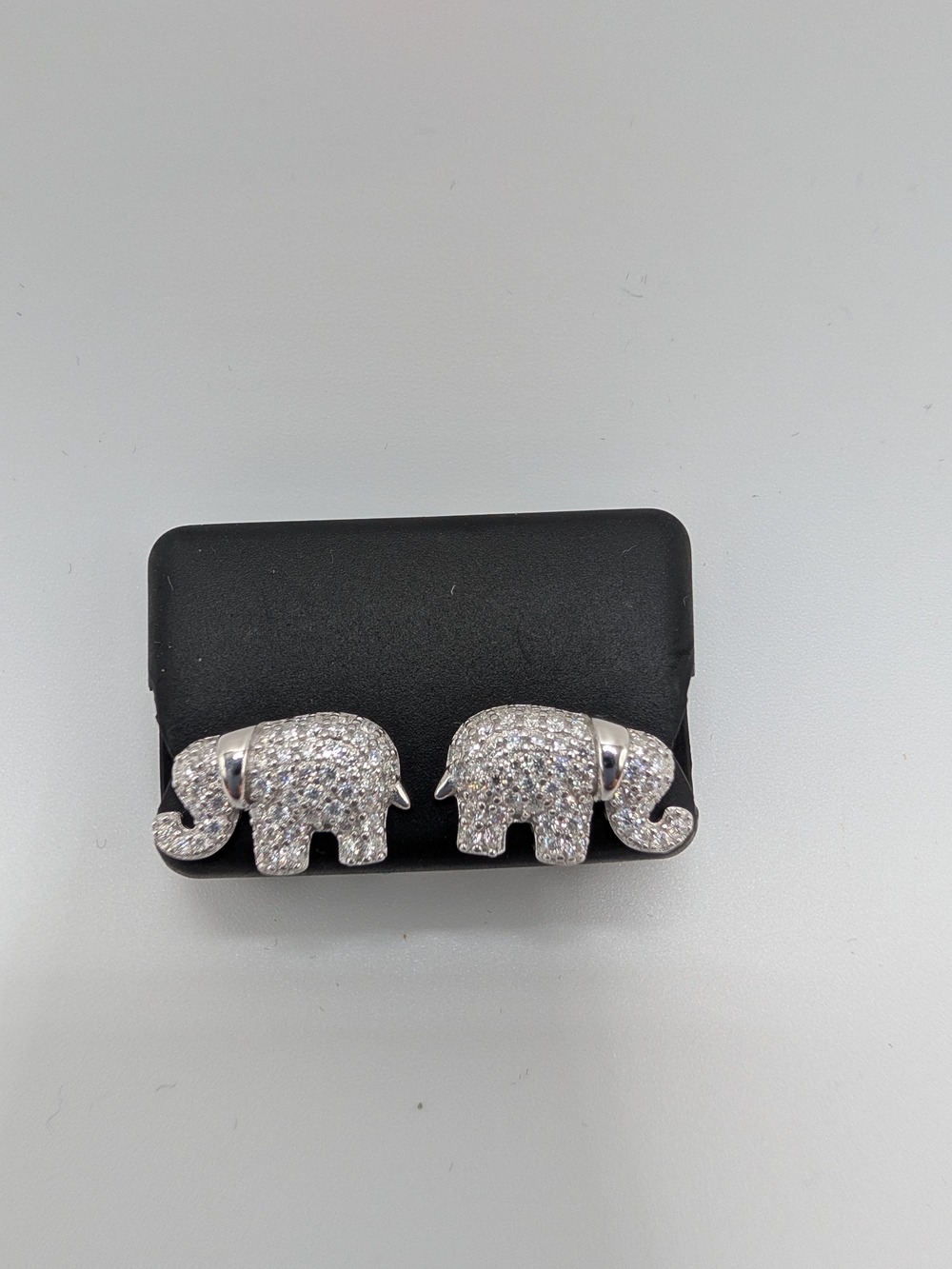 925 Sterling Silver Moissanite Lucky Elephant Stud Earrings 1.50 CTW NWT